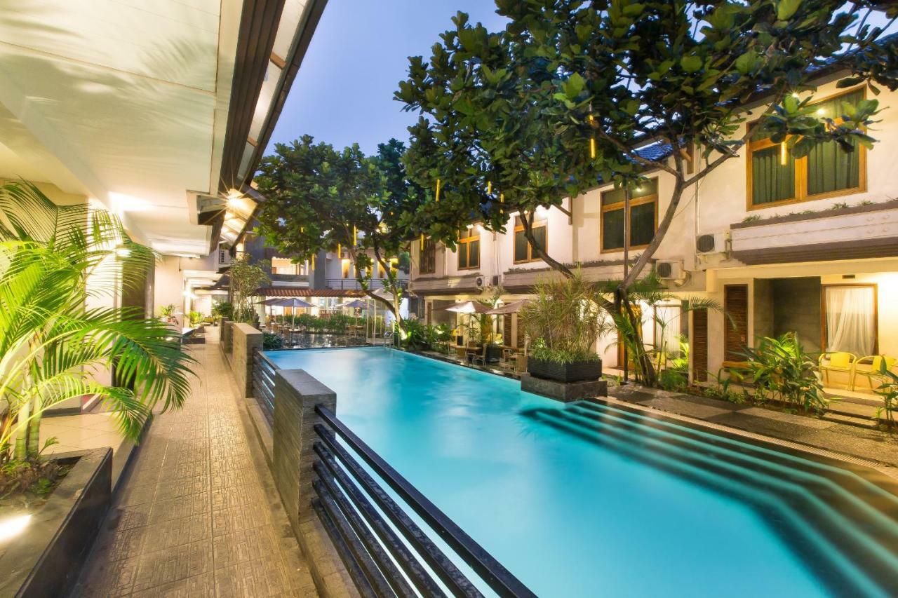 Gumilang Regency Hotel Бандунг Экстерьер фото